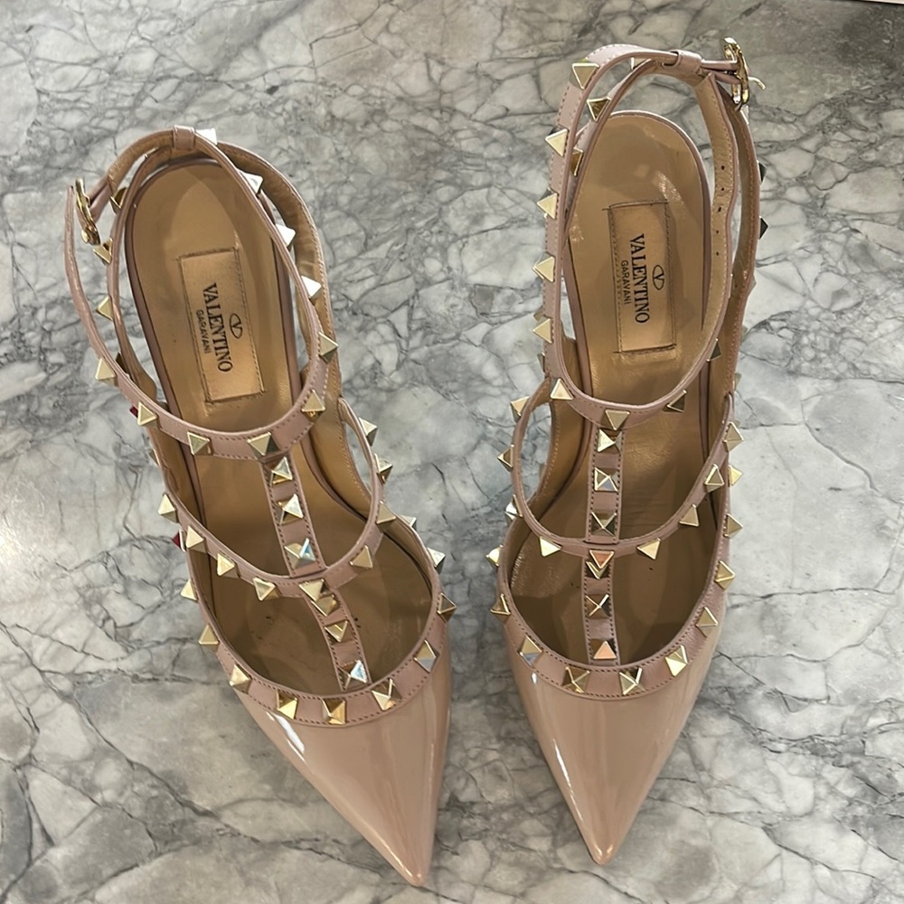 Valentino Rockstud Caged Patent Leather Pump